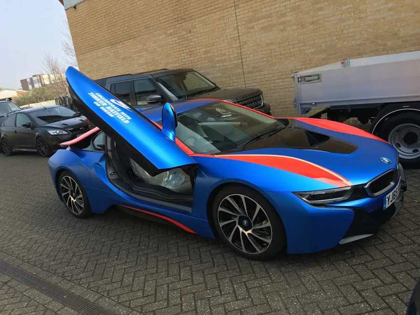 BMW i8 colour change wrap