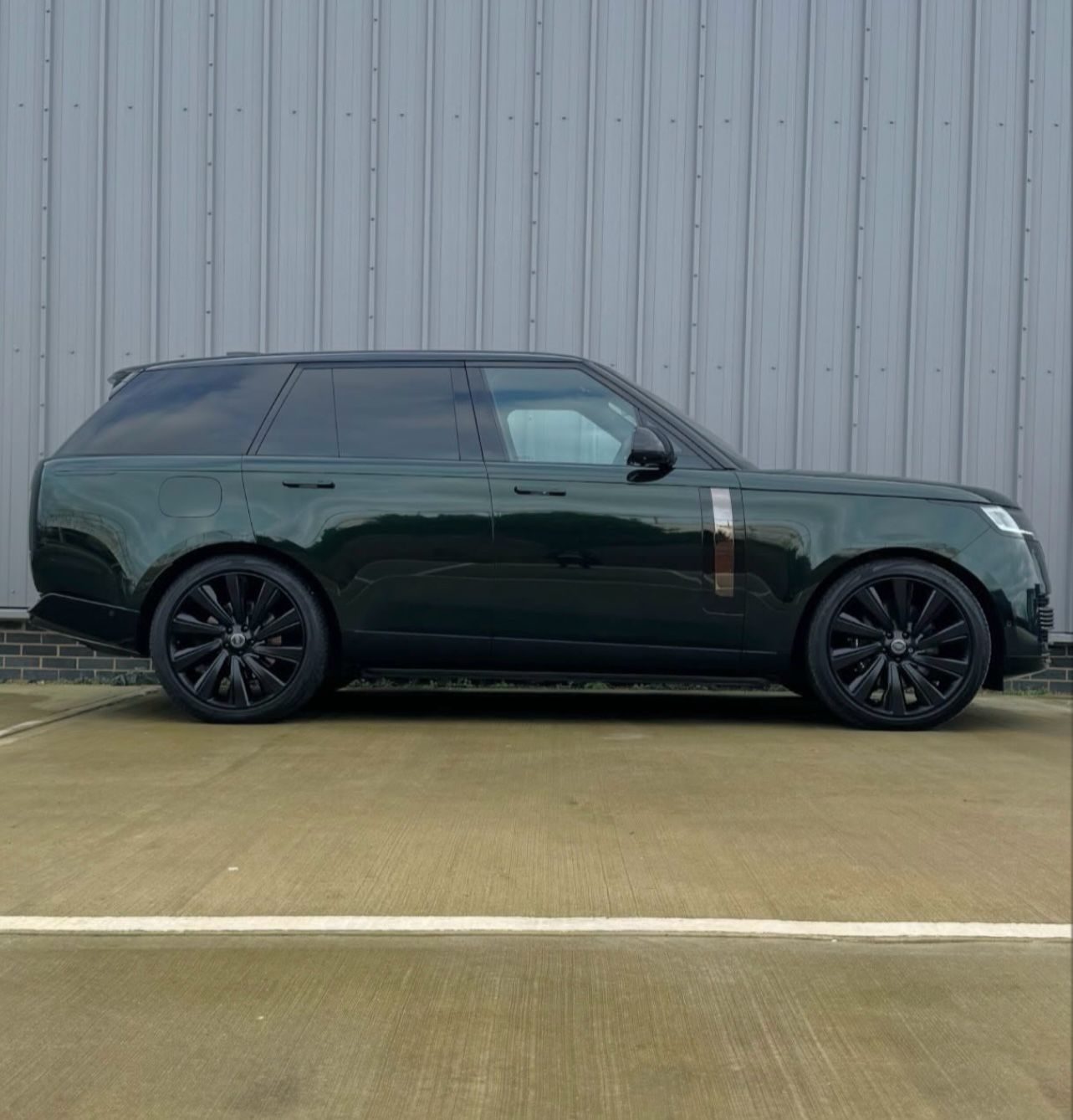 Range Rover colour change wrap