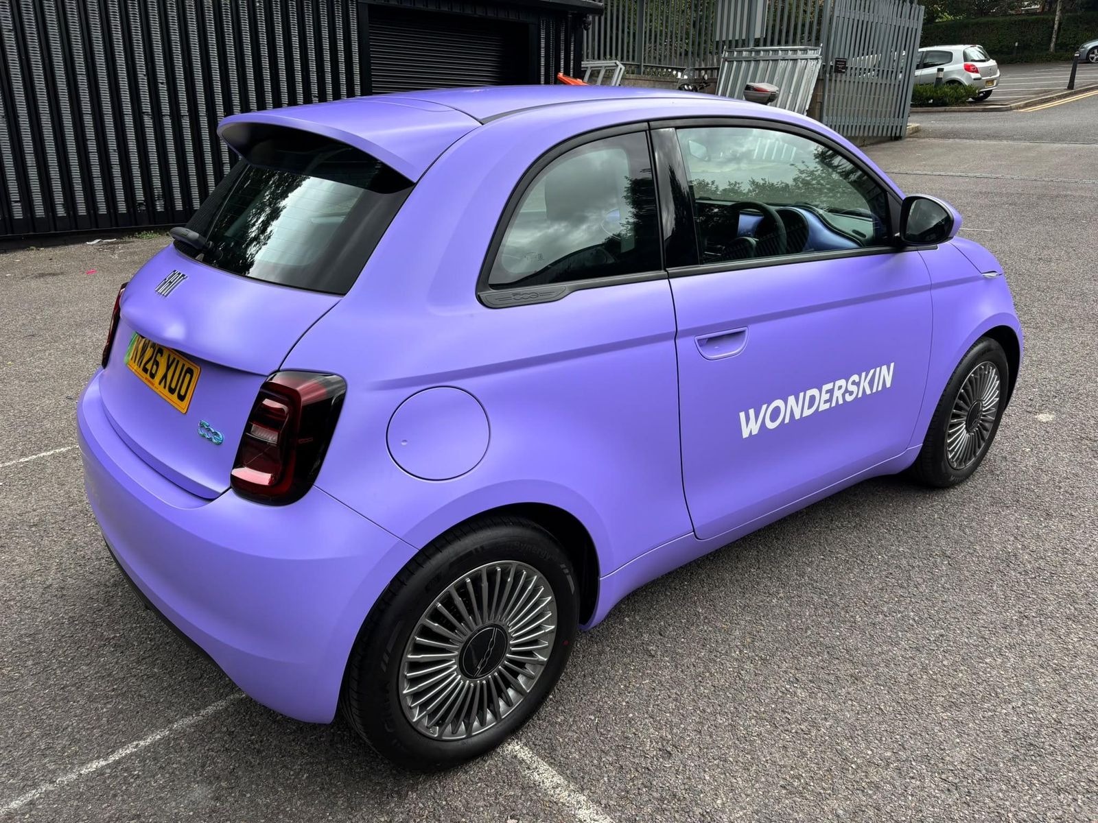 Wonderskin Fiat 500 in a lilac colour change wrap