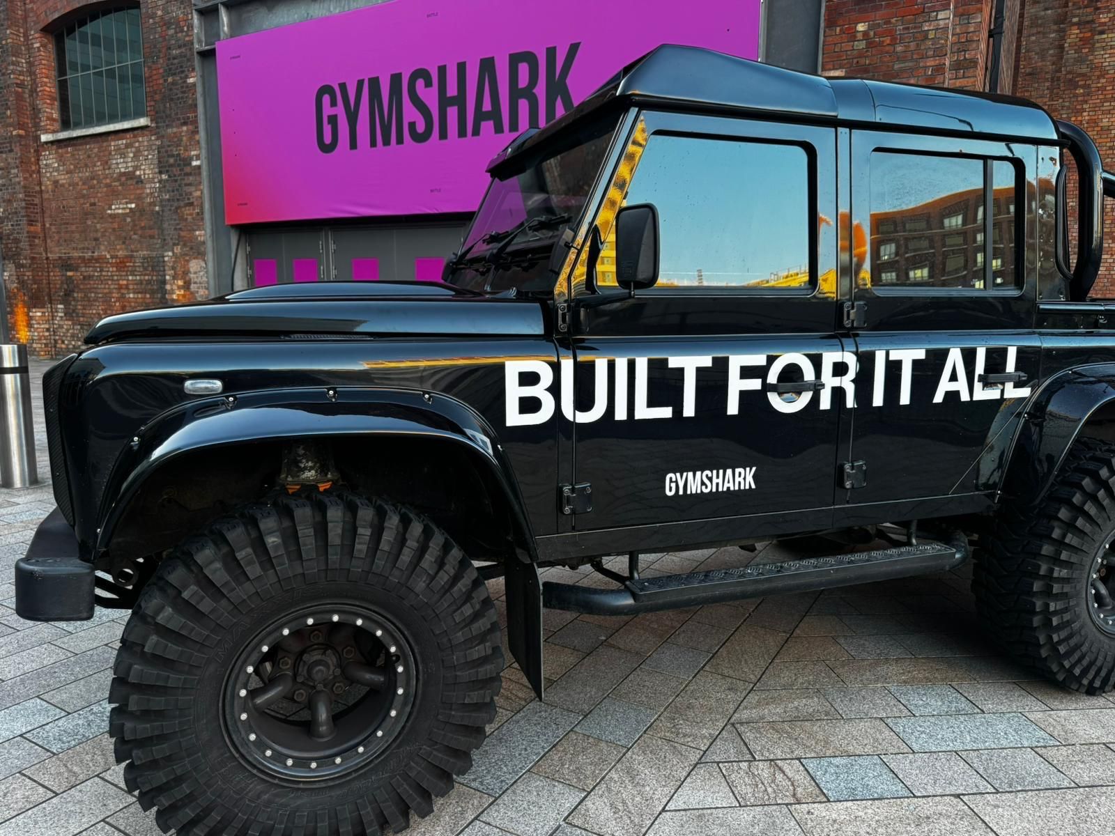 Gymshark Land Rover Defender 6x6 wrap
