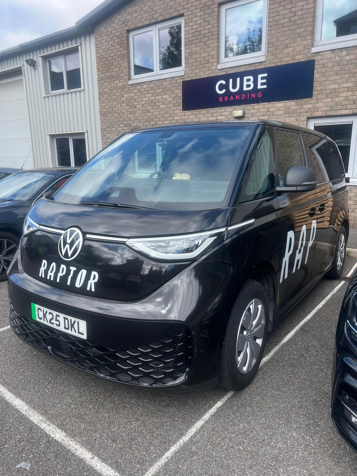 Raptor VW ID. Buzz lettering